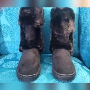 Style & Co Black Witty Cold Weather Boots With Faux Fur. New Without Tag Sz 8
